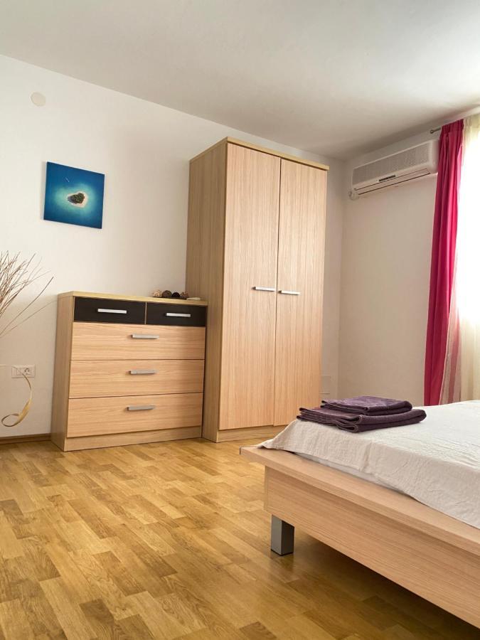 D.O.O. Yury Apartment تروغير المظهر الخارجي الصورة