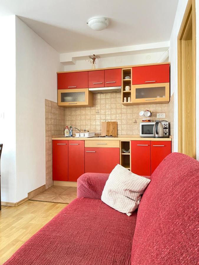 D.O.O. Yury Apartment تروغير المظهر الخارجي الصورة