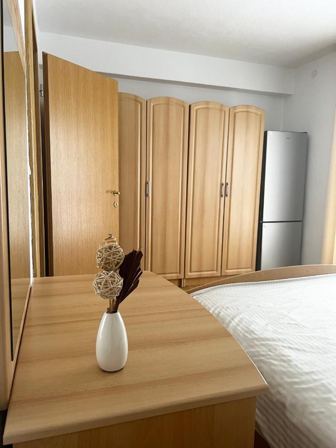 D.O.O. Yury Apartment تروغير المظهر الخارجي الصورة
