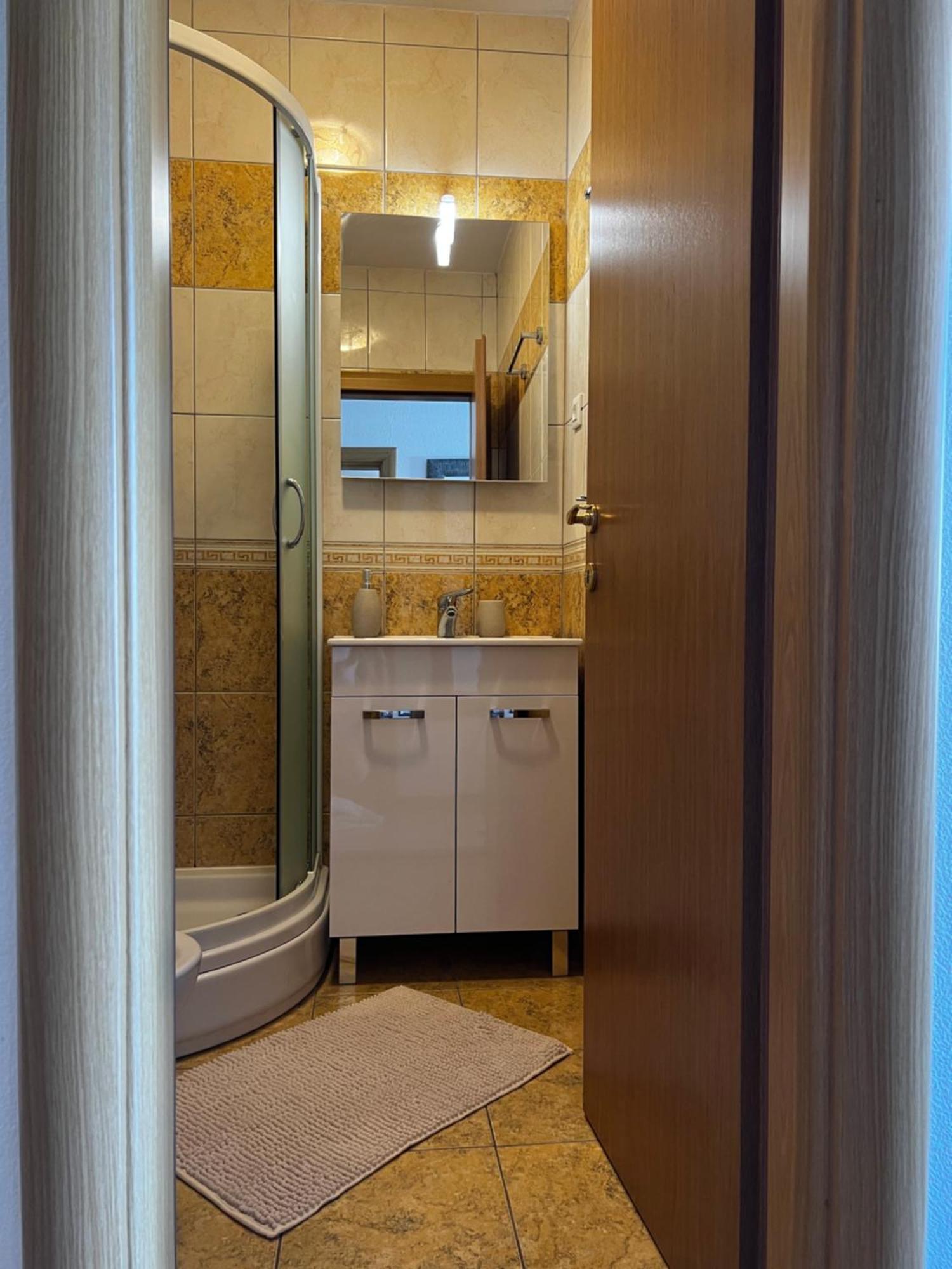D.O.O. Yury Apartment تروغير المظهر الخارجي الصورة